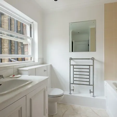 One Bedroom High Street Kensington Apartment London Exterior photo